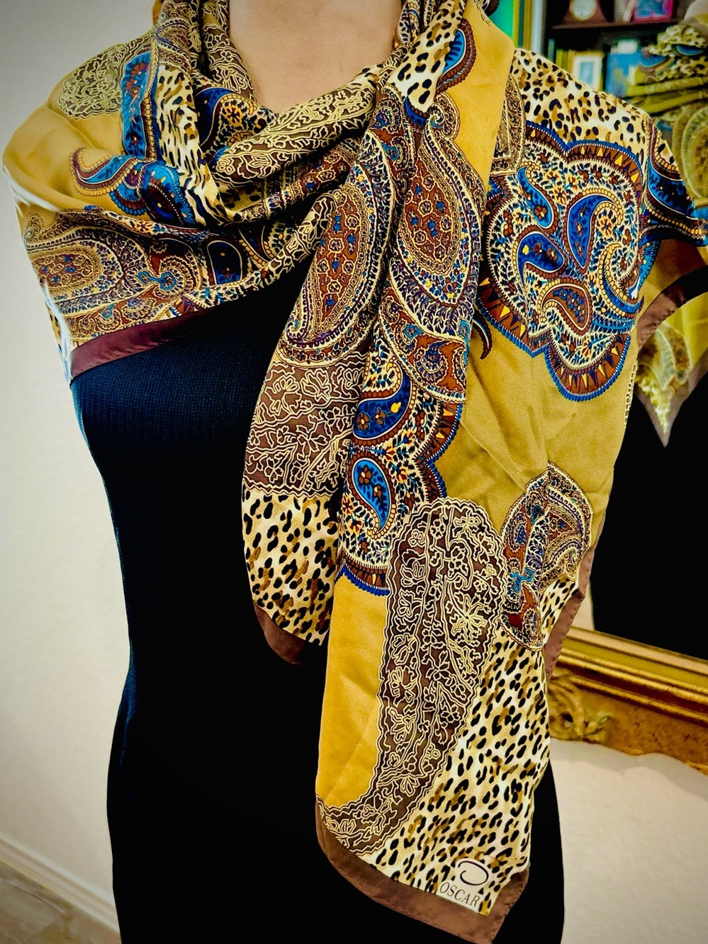 Stunning Oscar de la Renta Square Silk Scarf, Shawl. Rare find Old Money Safari